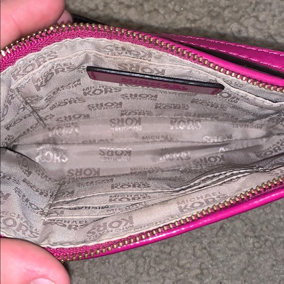 Pink Crossbody Michael Kors Bag - Picture 2 of 2
